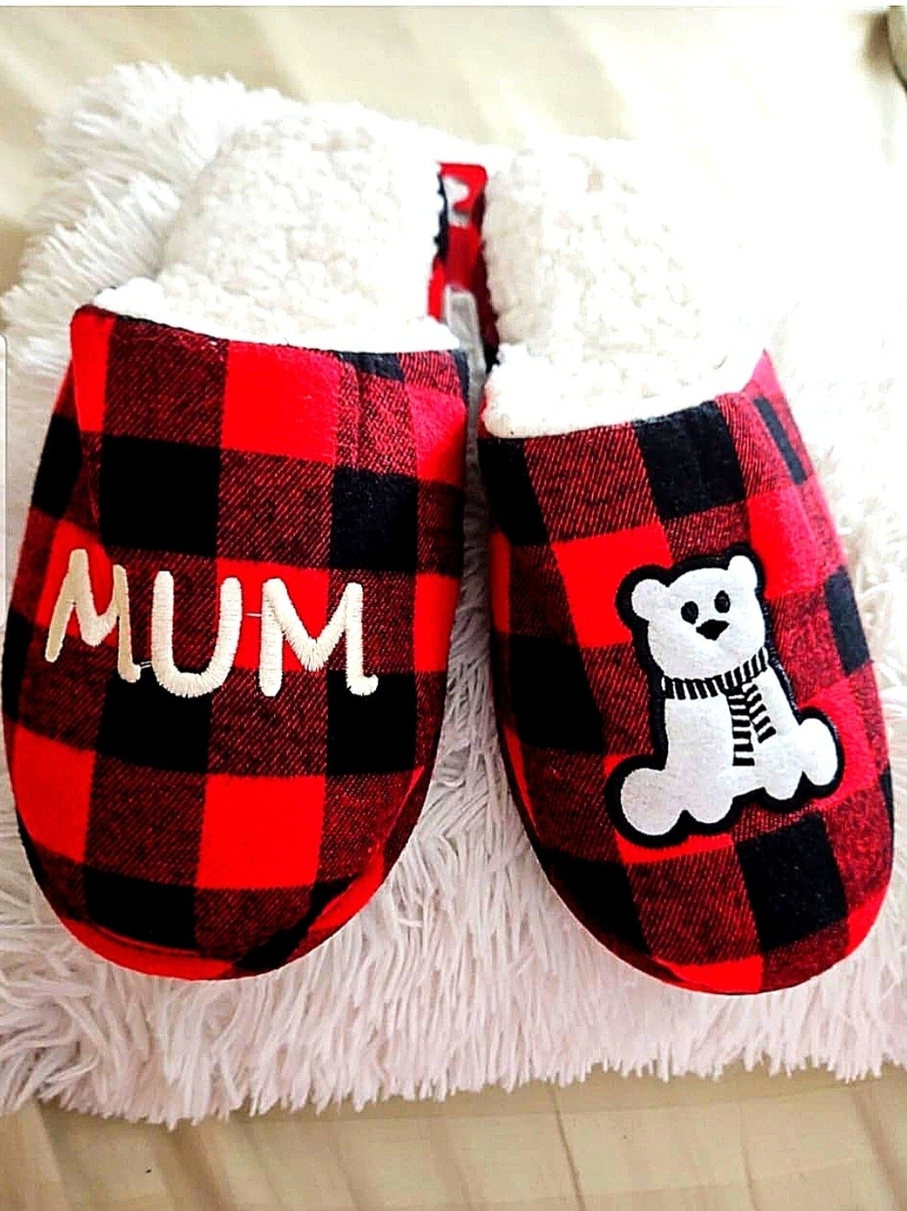 New W Tag Sz 6-7Plush Red Buffalo Check 'MUM' Kids Slippers with Bear Accent